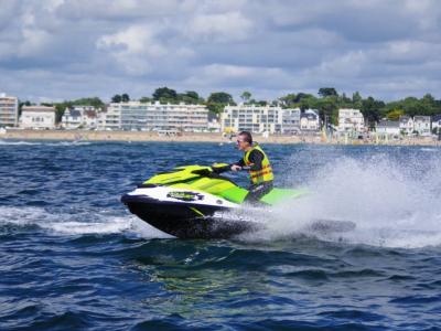 Aqua Jet Pornichet vous accueille pour des randonnées en Jet ski à Pornichet !