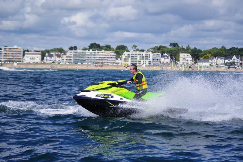 Aqua Jet Pornichet vous accueille pour des randonnées en Jet ski à Pornichet !