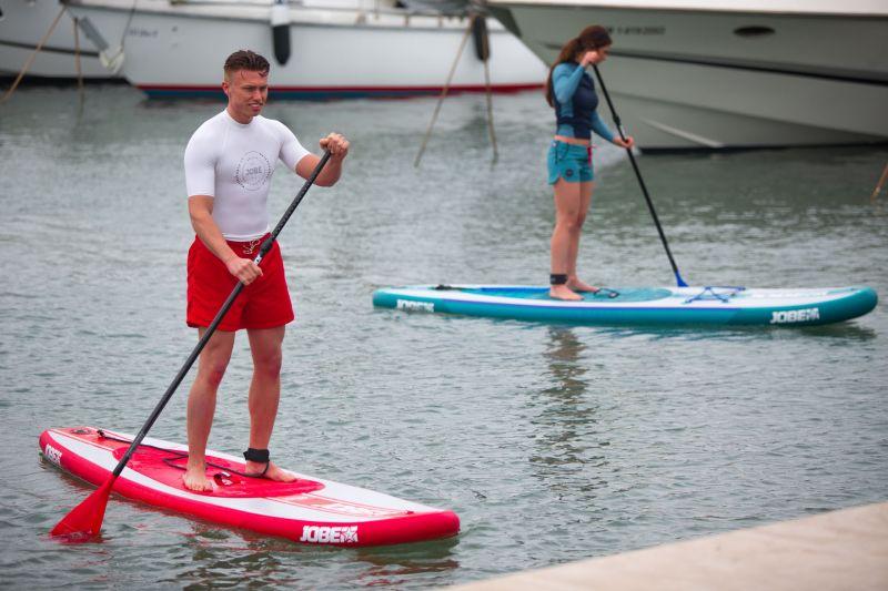 Aqua Jet Pornichet vous propose de louer des Stand-up-Paddles pour vous balader dans la baie de La Baule ! 