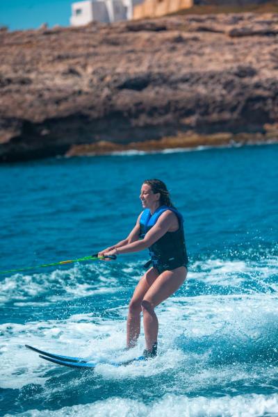 Aqua Jet Pornichet vous accueille pour des sessions de ski nautique à Pornichet !