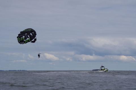 Nouveauté 2021 à Aqua Jet Pornichet : le Parachute Ascensionnel !